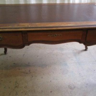 Bureau Louis XI relooké